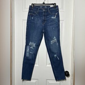 NWT Old Navy Extra High Rise Rockstar Super Skinny Jeans - Size 6